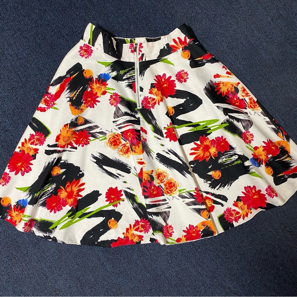 Floral skirt - beautiful quality